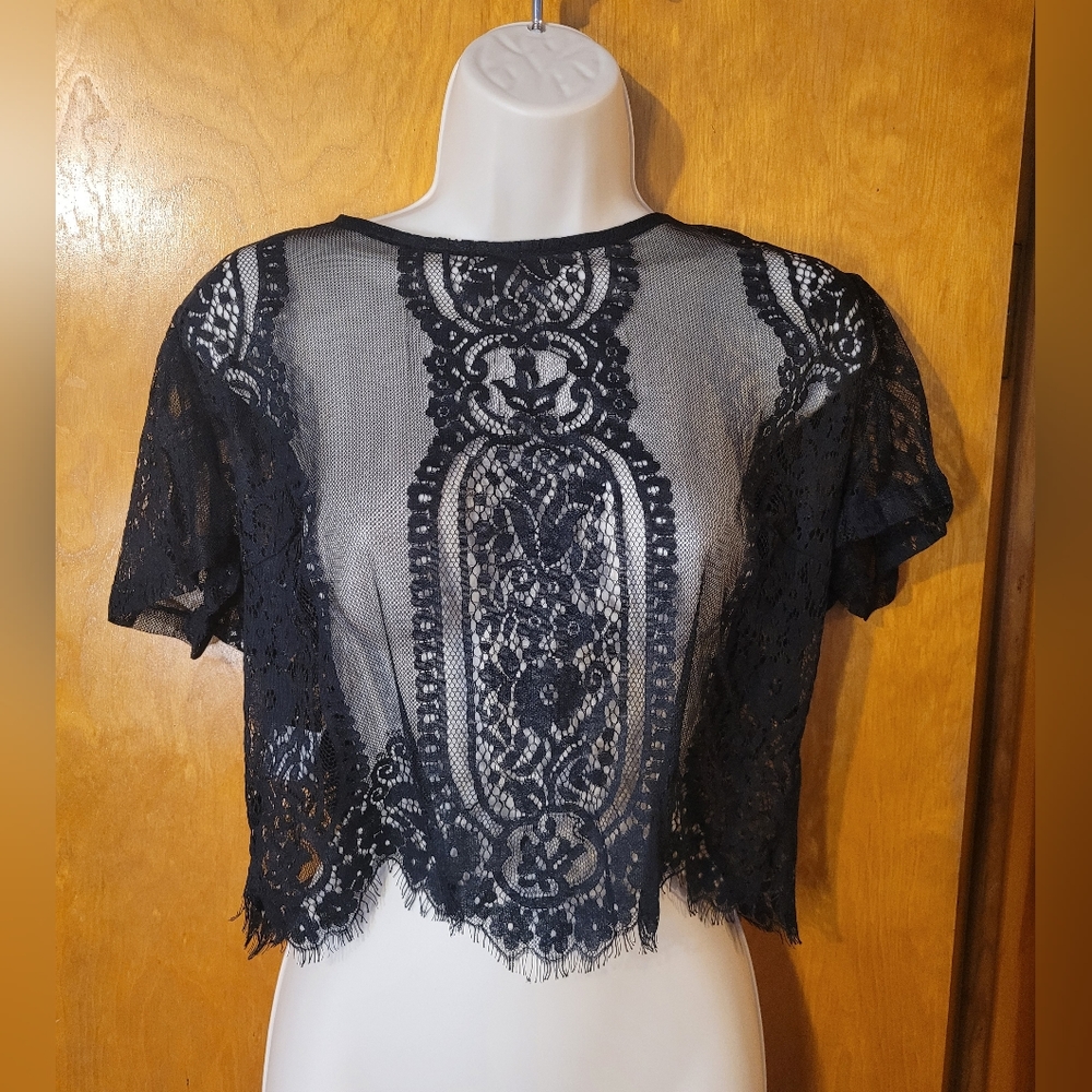 Crop Top - Picture 3 of 6